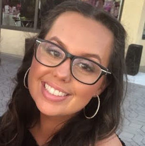 Meet your Posher, Becca